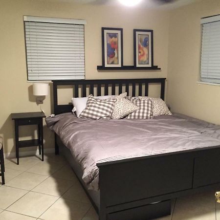 Modern 2/1 Apt Near Midtown And Beaches Miami Exteriér fotografie